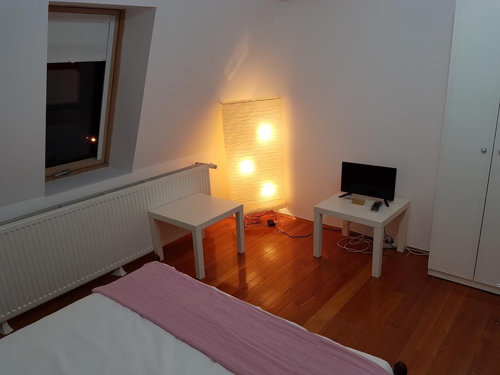 Bucharest Cazare Exterior foto